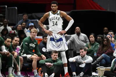 Giannis Antetokounmpo meets with Bucks teammates to clear air on trade rumors