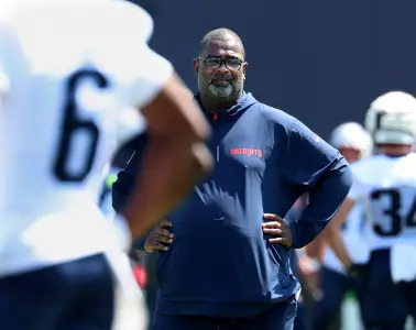 How a Patriots coach’s battle with cancer is inspiring their defense
