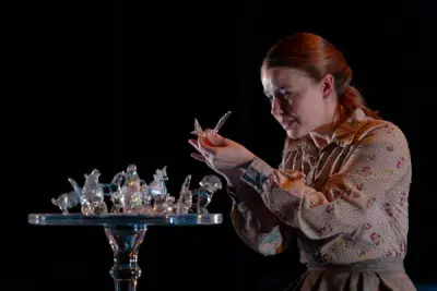 Theatre Review: Theatrical Outfit’s powerful and poetic production of ‘The Glass Menagerie’