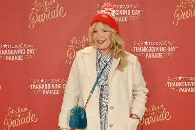 Melissa Peterman Pitches A Hallmark Movie “In The Vein of ‘Planes, Trains and Automobiles’” For Her and Two of Her ‘Reba’ Co-Stars