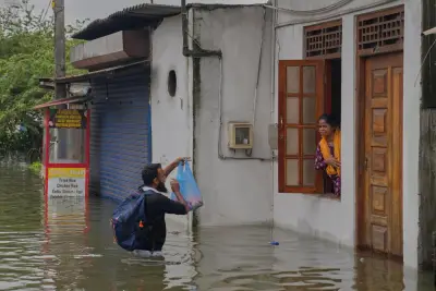 Sigue búsqueda de 176 desaparecidos por inundaciones y aludes en Sri Lanka; reportan 132 muertos