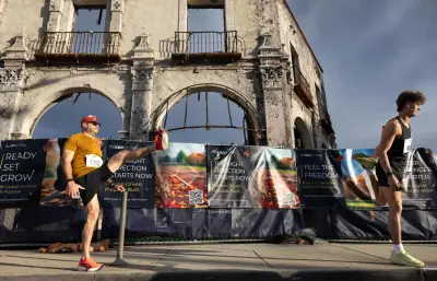 Pacific Palisades celebrates being together again at first turkey trot since devastating fire