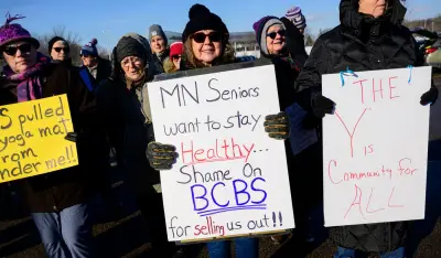 Blue Cross Blue Shield of Minnesota meets with Silver Sneakers protesters