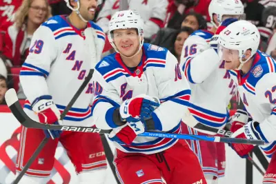 Rangers stun conference-leading Hurricanes in much needed road win