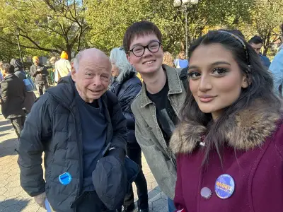 ‘Hot Girl for Zohran’ gets mercilessly trolled for failing to recognize legendary actor: ‘Inconceivable!’