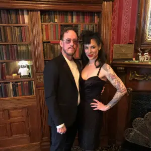 Weezer bassist Scott Shriner’s wife files for divorce months after allegedly firing at cops in bizarre standoff