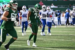 How Jets’ Aaron Glenn is approaching Justin Fields’ injury uncertainty
