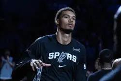 FanDuel promo code: Bet $5, get $300 in bonus bets if your bet wins for Heat vs. Spurs