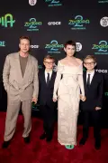 Ginnifer Goodwin and Josh Dallas’ kids make first-ever red carpet appearance at ‘Zootopia 2’ premiere