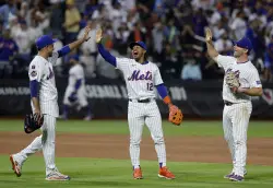 Francisco Lindor wishes Pete Alonso, Edwin Diaz a heartfelt goodbye as they leave Mets