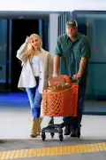 Gwen Stefani and Blake Shelton shut down split rumors with shopping outing