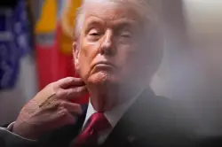 Doodling, drowsiness and a conspicuous misspelling highlight Trump’s last Cabinet meeting of 2025